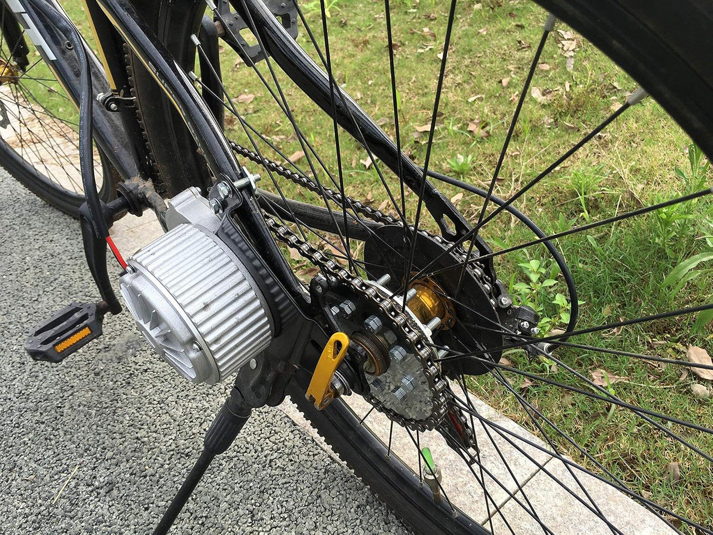 Custom Left Side Chain Drive Conversion Kit for Geared Bicycles – Derailleur-Compatible Bike Chain Drive System